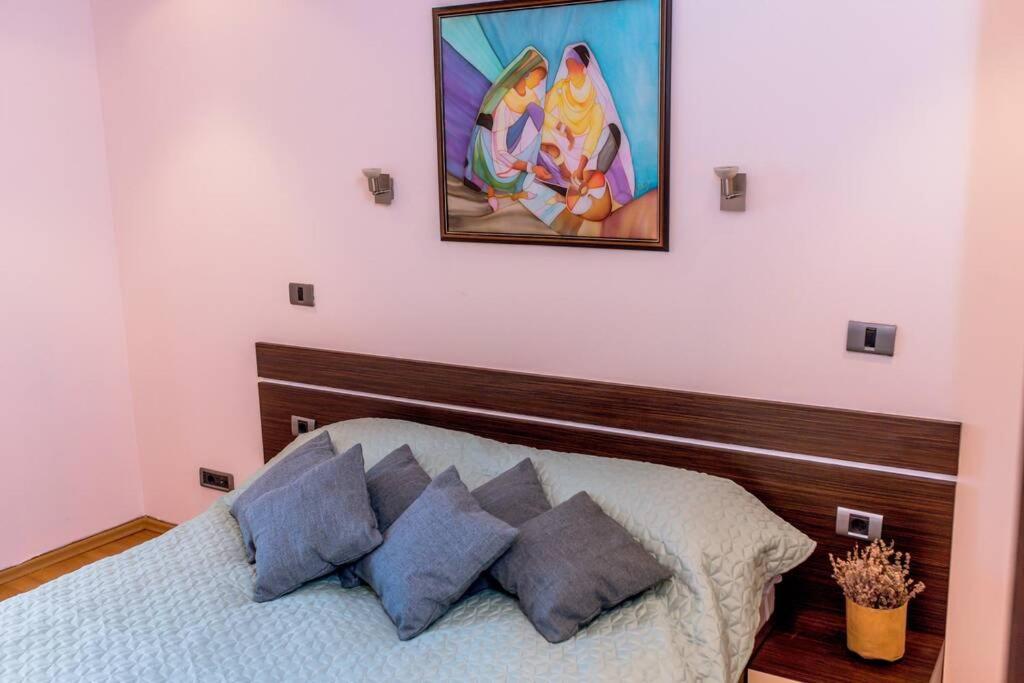 Sea View Apartment Next To Sea Garden And Beach Varna Esterno foto