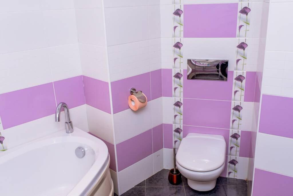 Sea View Apartment Next To Sea Garden And Beach Varna Esterno foto