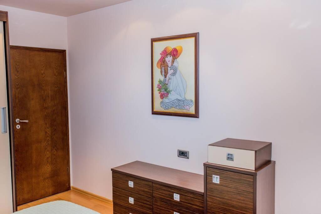 Sea View Apartment Next To Sea Garden And Beach Varna Esterno foto